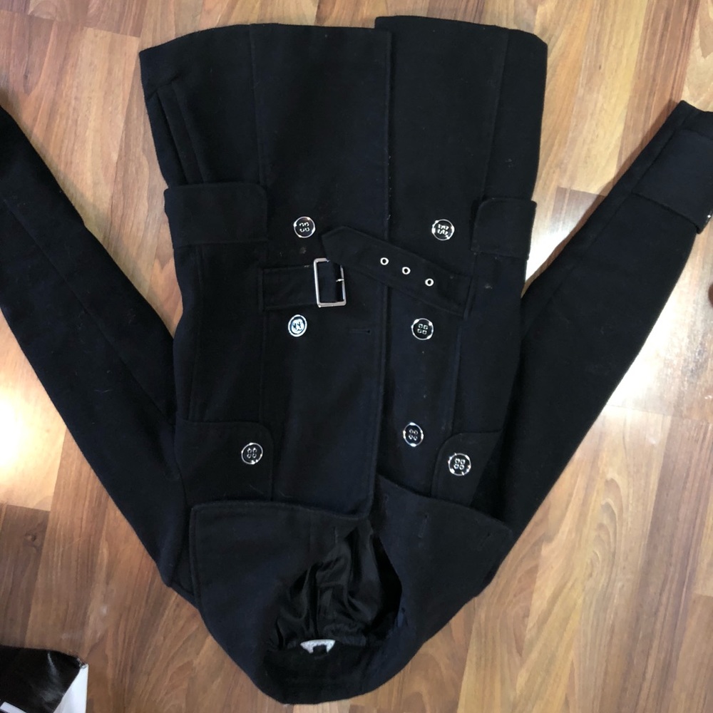 **PeaCoat